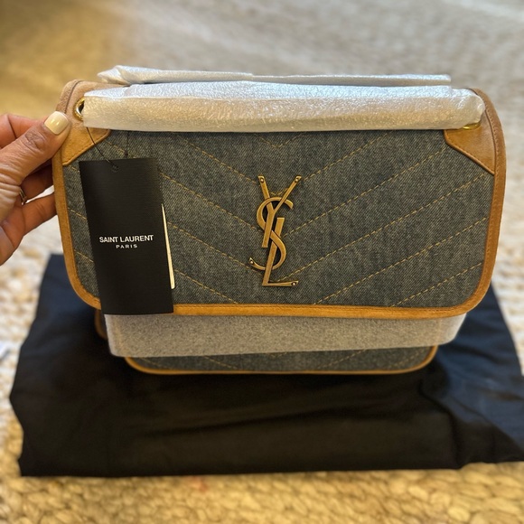 Yves Saint Laurent Niki Bag. - Picture 6 of 9